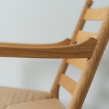 カールハンセン&サン CH44 オーク材・オイルフィニッシュ・ナチュラルペーパーコード