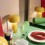 BELLHOP T(ベルホップT)テーブルランプ|FLOS(フロス)