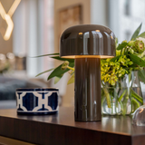 BELLHOP T(ベルホップT)テーブルランプ|FLOS(フロス)