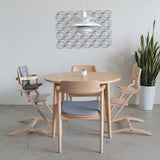 リエンダー ハイチェアを使ったダイニングセット