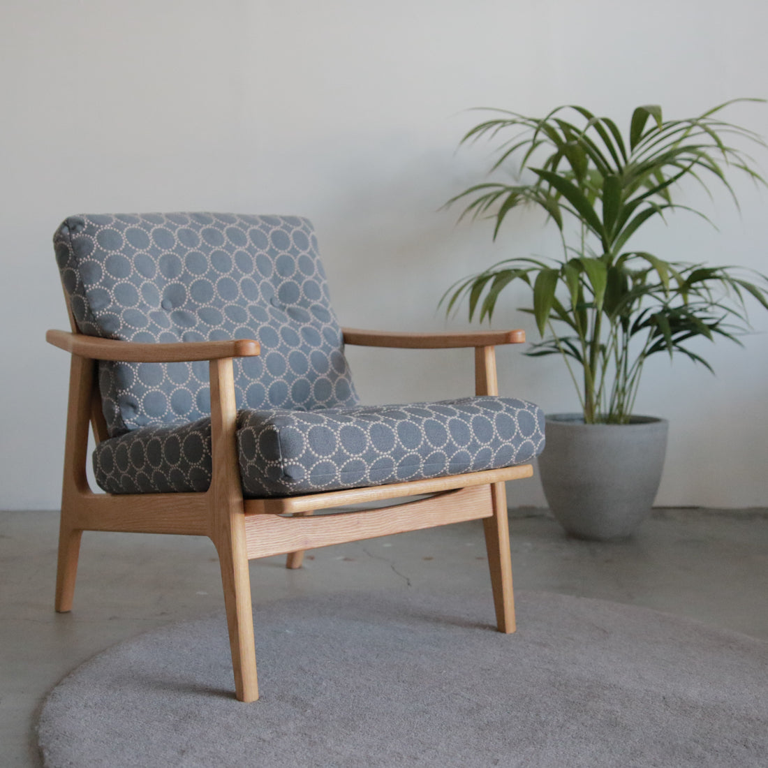 となります【コスガ家具】マルニ椅子/木製フレームのみ一脚