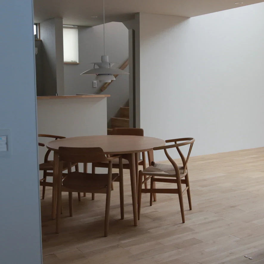 つくば市 名作家具と名作照明で整えた、上質なダイニング空間｜納品事例 S様邸