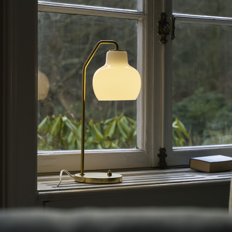 VL Ring Crown Table Lamp（VL リングクラウン テーブルランプ） | Louis Poulsen（ルイスポールセン）