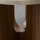 Audo Copenhagen（オドー・コペンハーゲン） | 木天板 ANDROGYNE SIDE TABLE（アンドロジーン サイドテーブル）Φ50 ダークステインドオーク 細部のデザイン