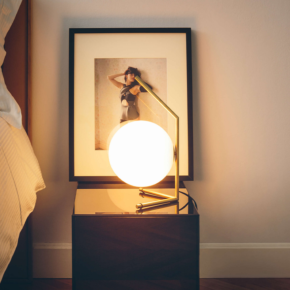 IC LIGHTS T1 Low（アイシーライトT1 Low）テーブルランプ｜フロスの