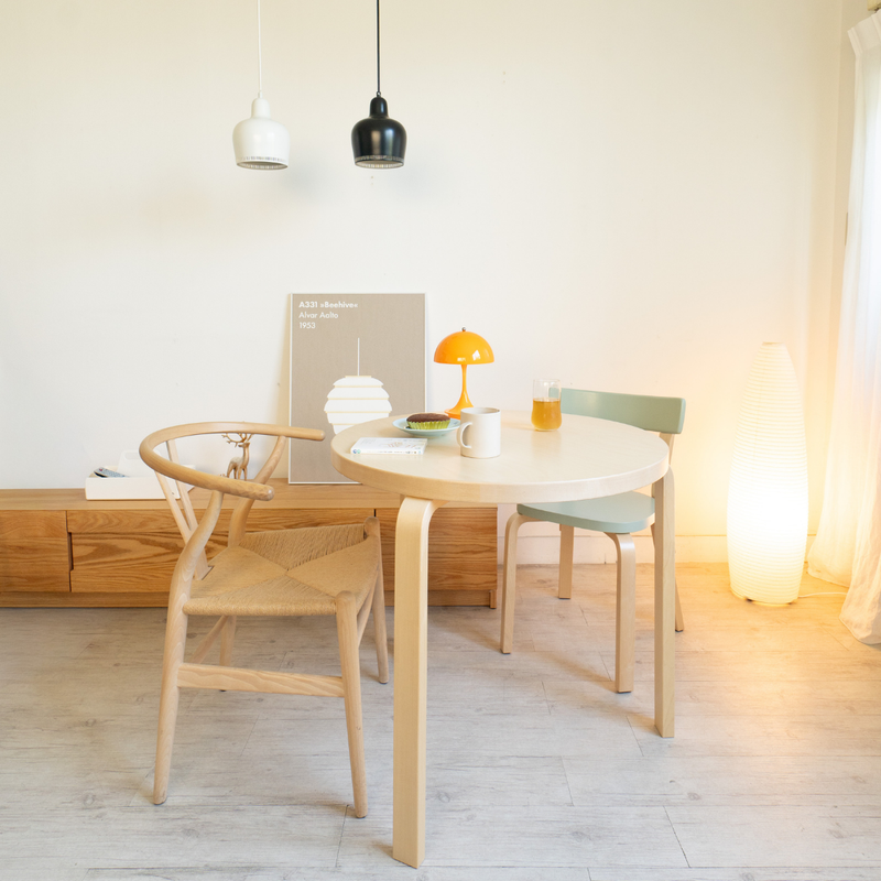 テーブル 90B 直径75cm ｜Artek アルテック – Shinc lab.(シンクラボ)