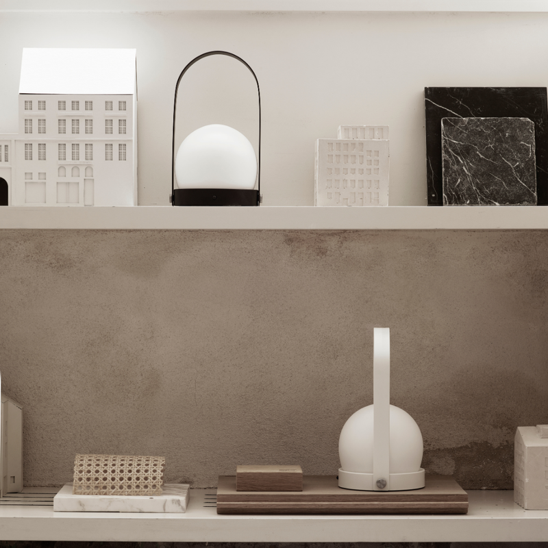Audo Copenhagen（オドー・コペンハーゲン） CARRIE PORTABLE LAMP （キャリー ポータブル ランプ）| 全4色 |テーブルランプ