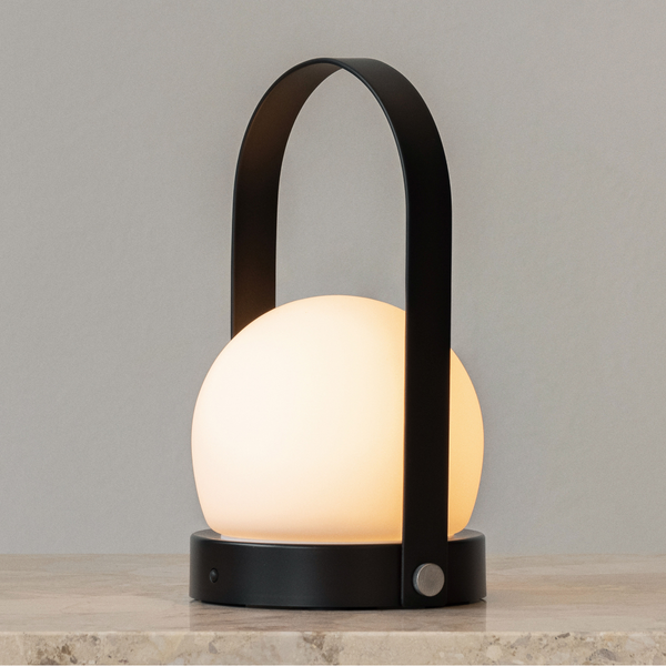 Audo Copenhagen（オドー・コペンハーゲン） CARRIE PORTABLE LAMP （キャリー ポータブル ランプ）| 全4色 |テーブルランプ