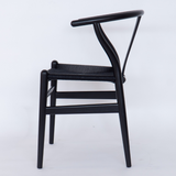 【 11/28発売開始 】2025年限定モデル CH24 (Yチェア)  ユーカリ ブラック塗装 SH45cm | カールハンセン&サン