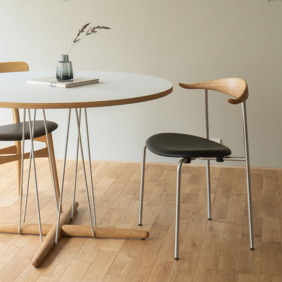 CH88P オーク材 オイルフィニッシュ ステンレスフレーム THOR301 | カールハンセン&サン