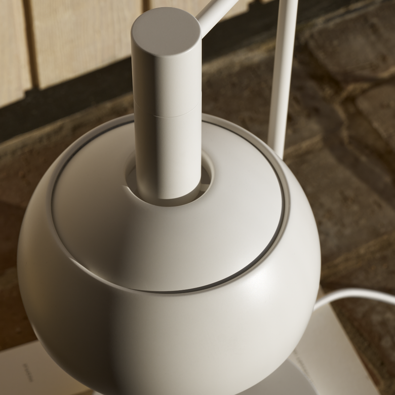Louis Poulsen ( ルイスポールセン )  | FJ ELEMENTS TABLE LAMP（FJエレメンツ テーブルランプ）