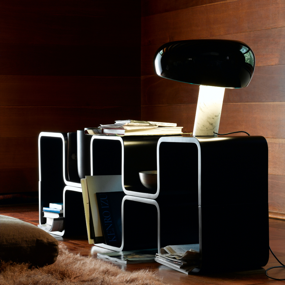 SNOOPY（スヌーピー）テーブルランプ | FLOS（フロス）の正規代理店