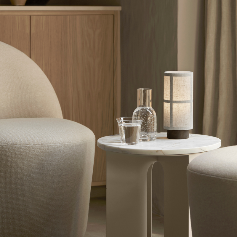 Audo Copenhagen（オドー・コペンハーゲン） HASHIRA PORTABLE LAMP（ハシラ ポータブル ランプ） | テーブルランプ