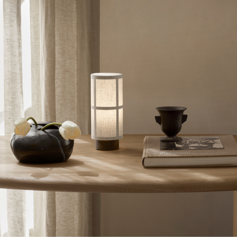Audo Copenhagen（オドー・コペンハーゲン） HASHIRA PORTABLE LAMP（ハシラ ポータブル ランプ） | テーブルランプ