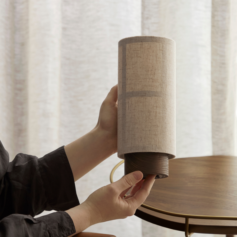 Audo Copenhagen（オドー・コペンハーゲン） HASHIRA PORTABLE LAMP（ハシラ ポータブル ランプ） | テーブルランプ
