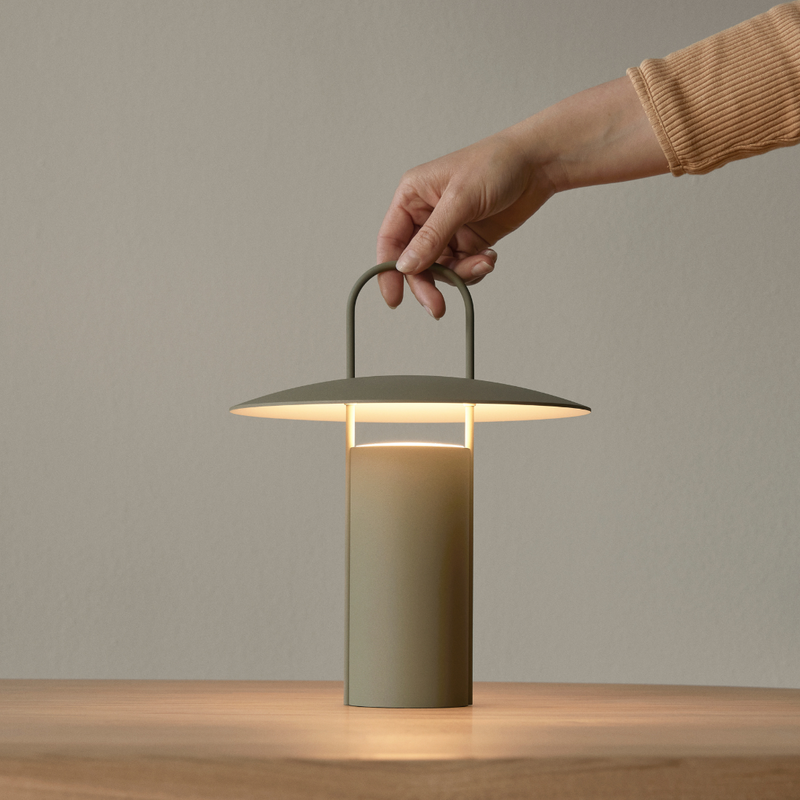 Audo Copenhagen（オドー・コペンハーゲン） RAY ポータブルランプ 持ち運び