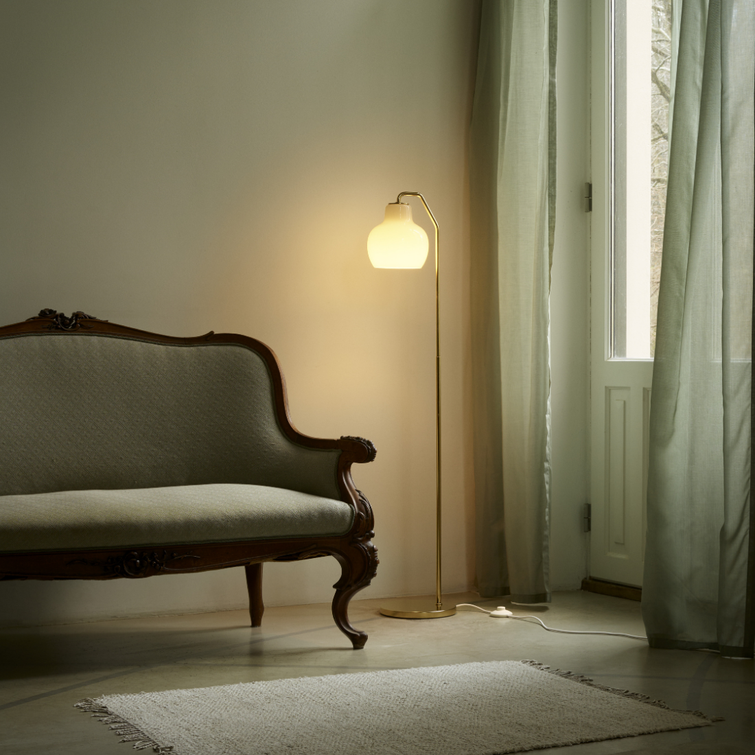 VL Ring Crown Floor Lamp(VL リングクラウン フロアランプ) | ルイスポールセンの正規代理店 Shinc lab ...