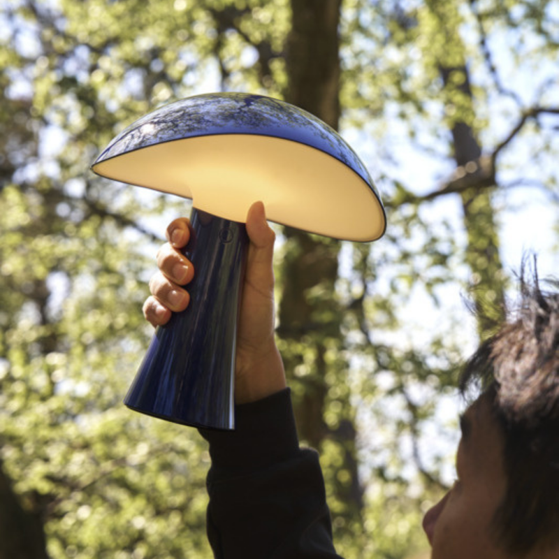 Rumee 220 Portable Lamp（ルーミー 220 ポータブル ランプ）| Louis poulsen（ルイスポールセン）