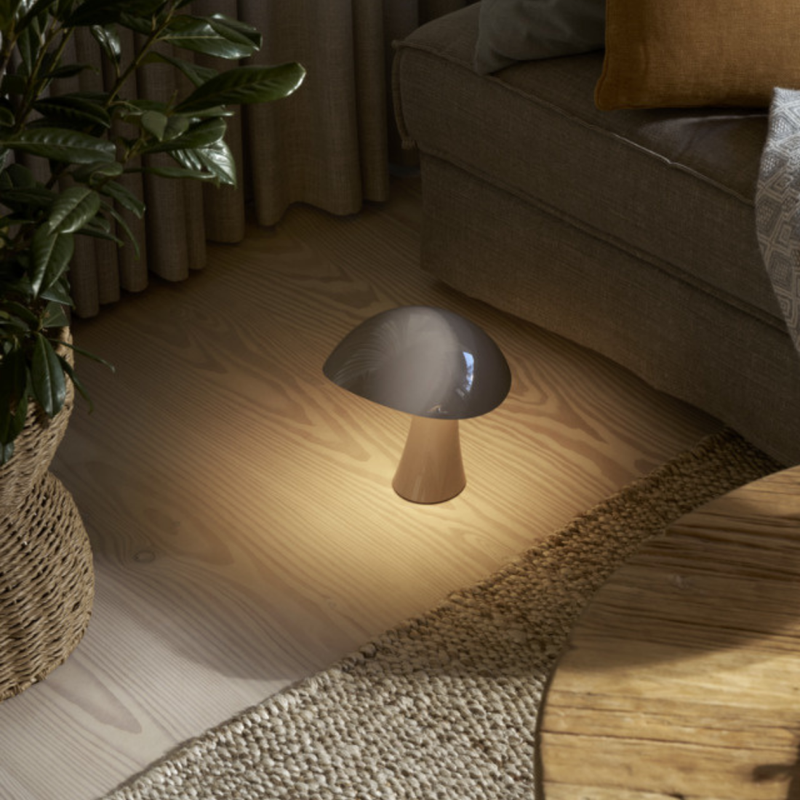Rumee 220 Portable Lamp（ルーミー 220 ポータブル ランプ）| Louis poulsen（ルイスポールセン）