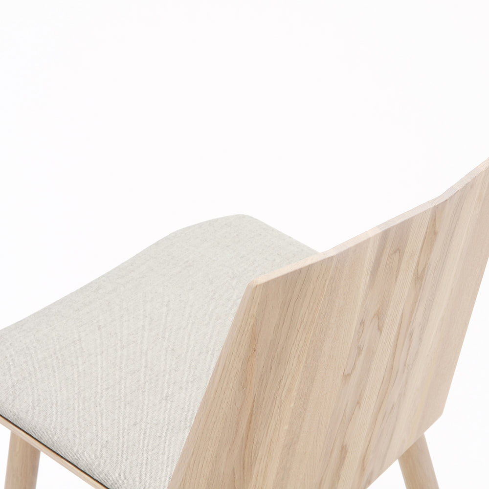 カリモクニュースタンダード カラーウッドサイドチェア ペールナチュラル カラーウッドサイドアームチェア / グレインベージュKarimoku New