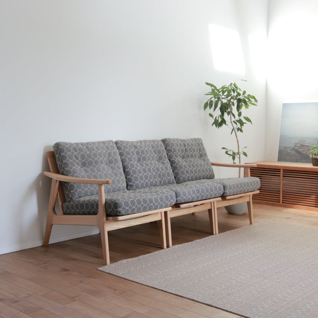 大塚家具3人掛けソファ　トレス　オットマン付き　美品！非常に状態が良いです